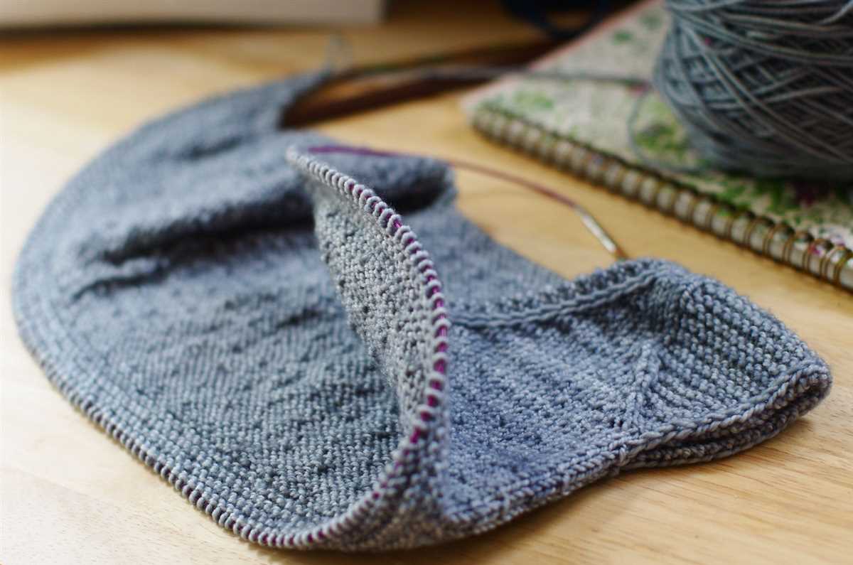 Elf booties knit pattern