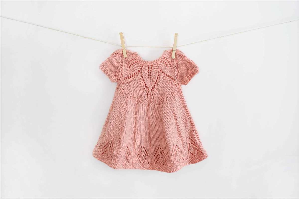 Fairy leaves dress knitting pattern