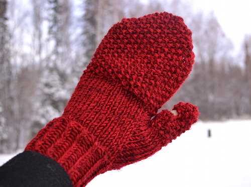 Flip top fingerless gloves knitting pattern