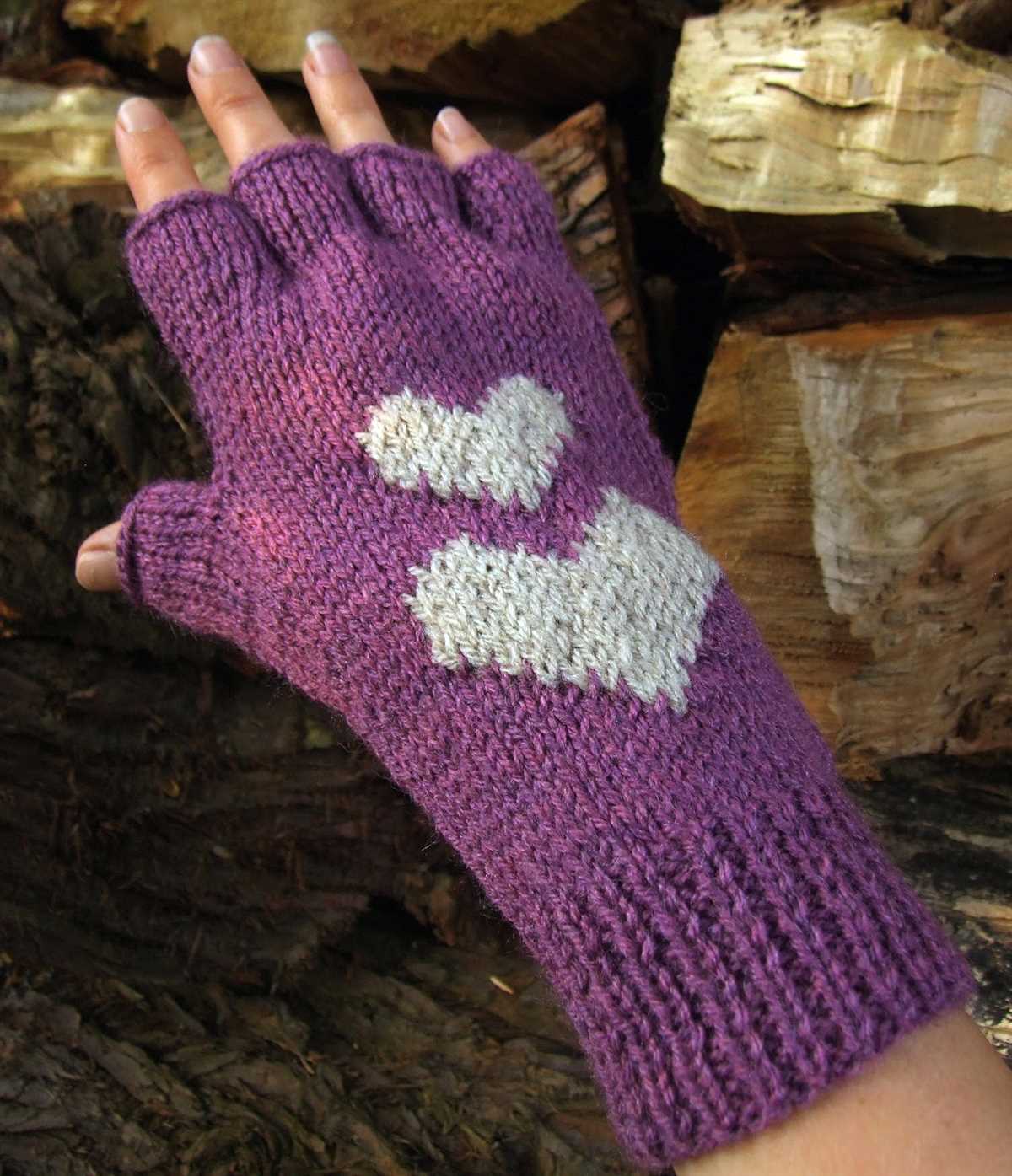 Flip top fingerless gloves knitting pattern