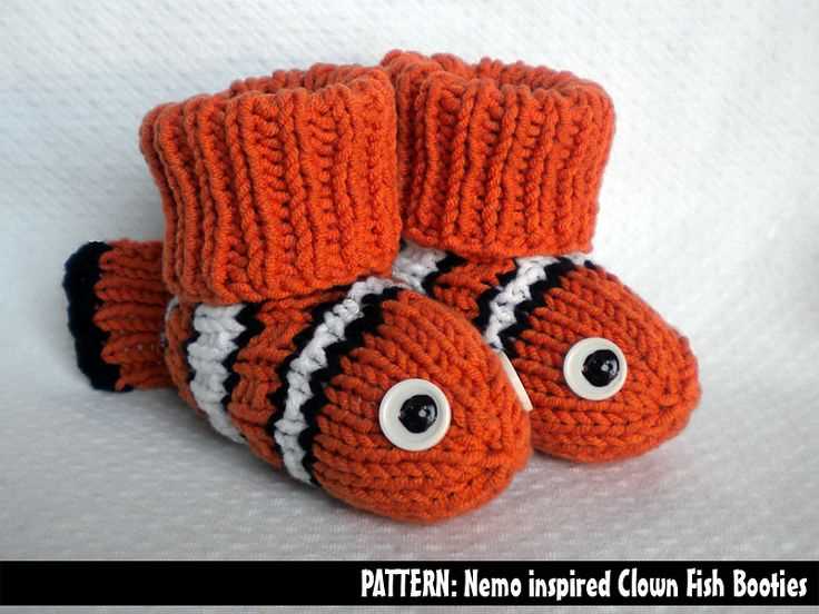 Fox booties knitting pattern