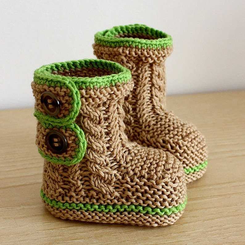 Fox booties knitting pattern