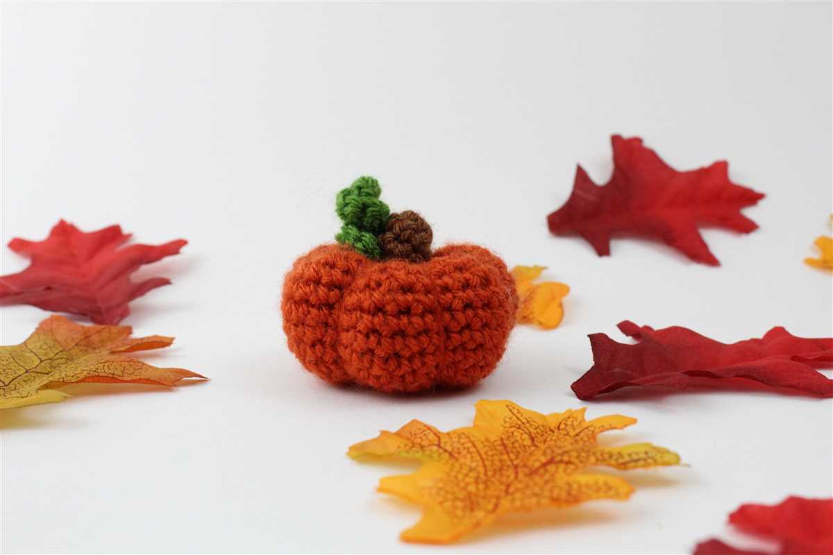 Free knitting pattern for pumpkin leaves