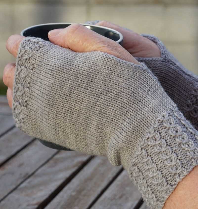 Free knitting patterns for fingerless gloves using straight needles