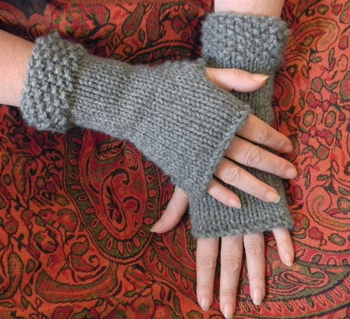 Free knitting patterns for fingerless mittens on 2 needles