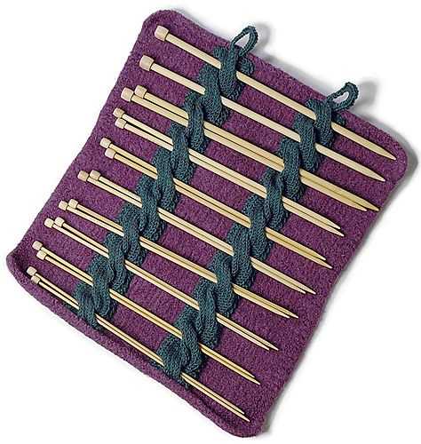 Free pattern for knitting needle case
