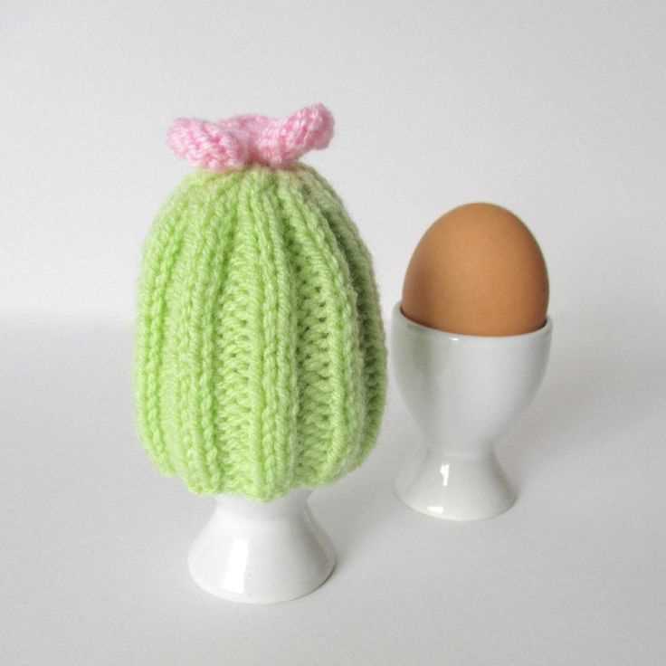 Free bunny egg cosy knitting pattern