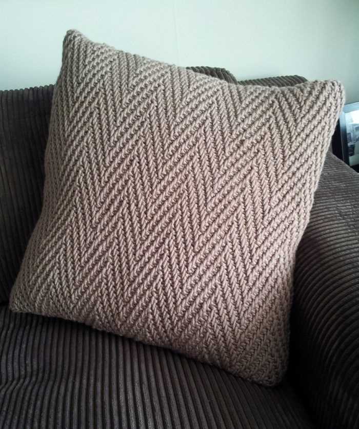 Free cushion knitting patterns