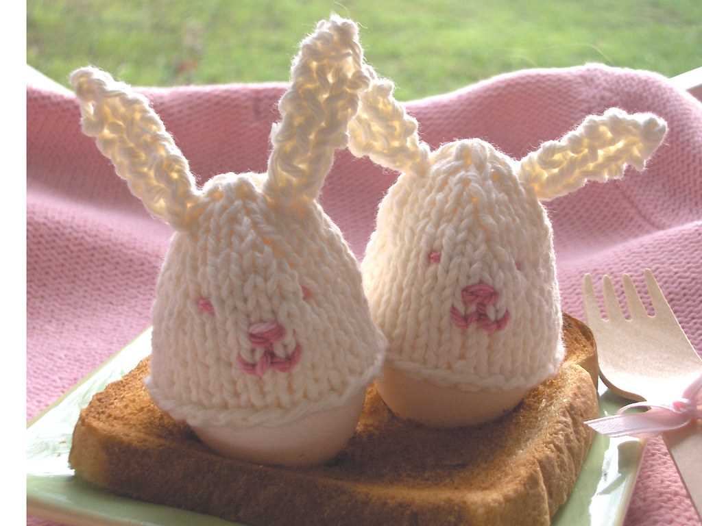 Free easter bunny hat knitting pattern