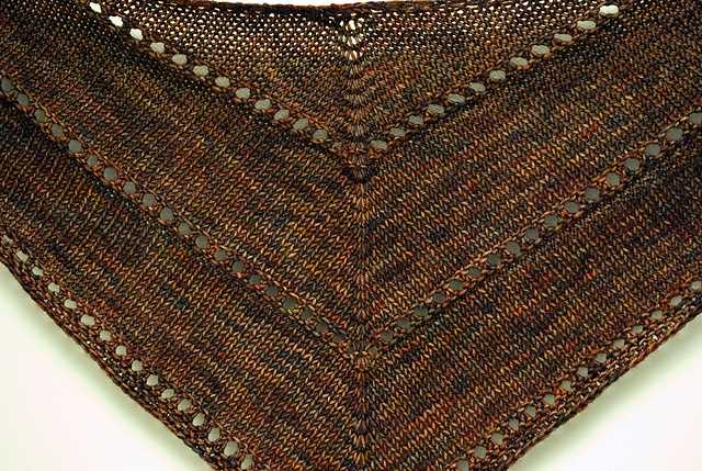 Free kerchief knitting pattern