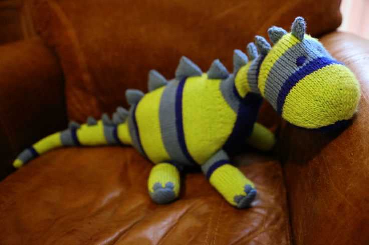 Free knitting pattern for dinosaur toy