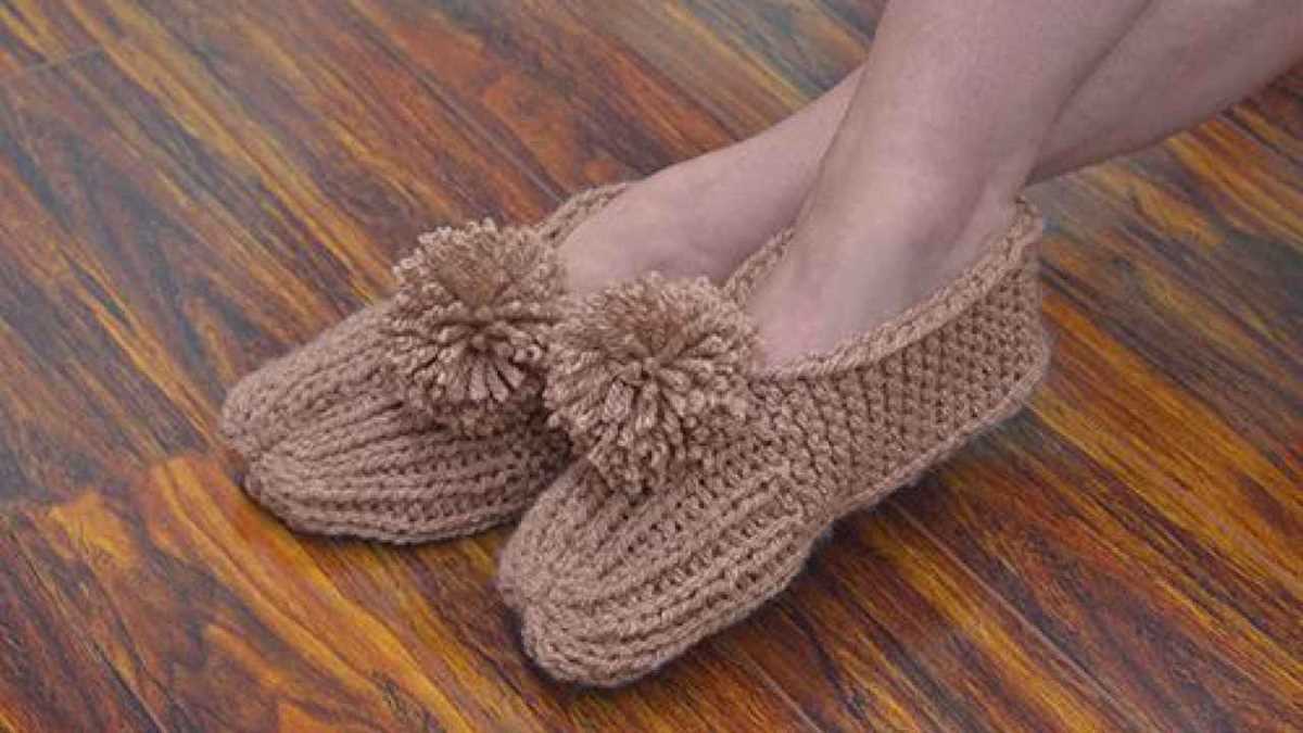 Free knitting pattern for ladies slippers