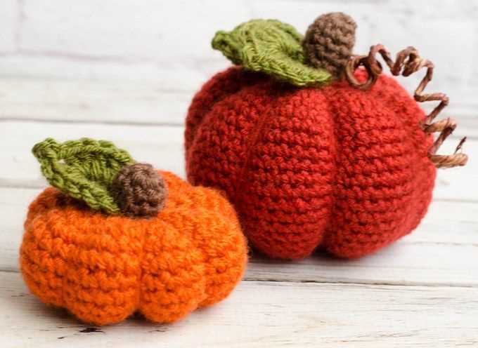 Free knitting pattern for pumpkin leaves