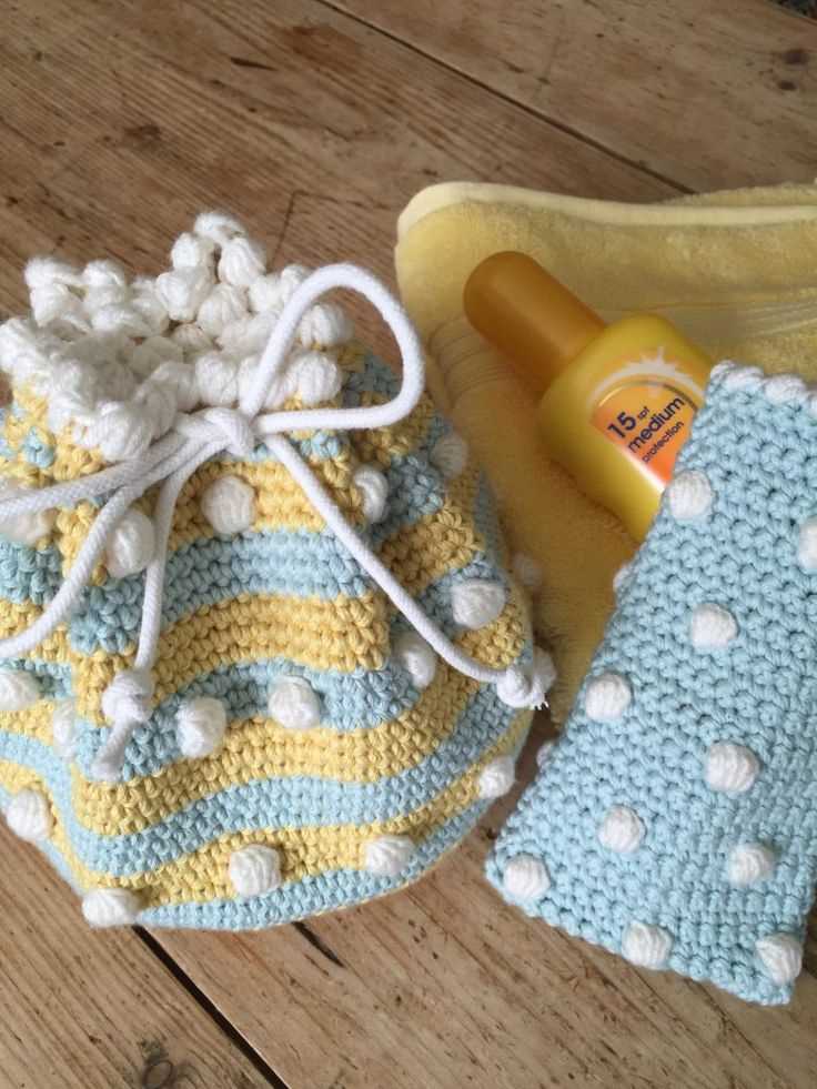 Free knitting pattern for small drawstring bag