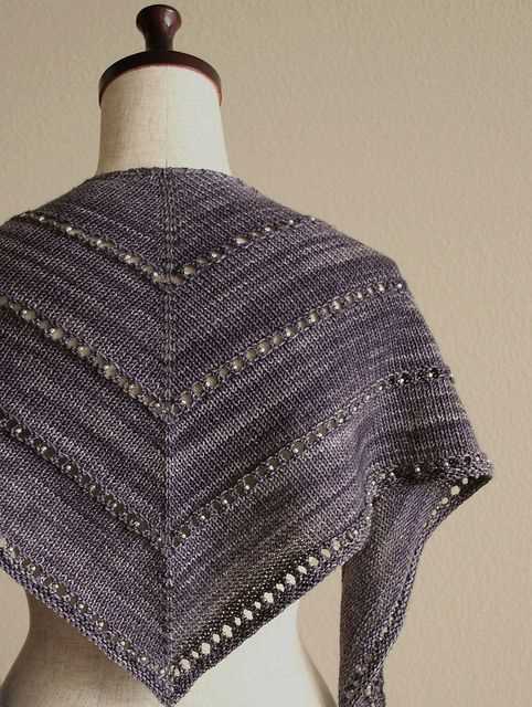 Free knitting patterns for shawls and shrugs