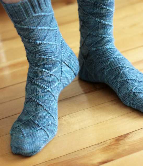 Free mens sock patterns knitting