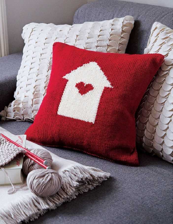 Heart cushion knitting pattern