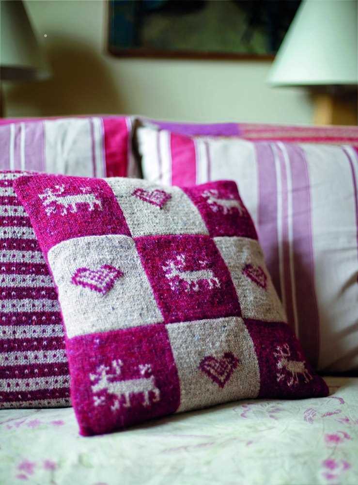 How to Knit a Cozy Heart-Shaped Cushion - Step-by-Step Guide Heart cushion knitting pattern