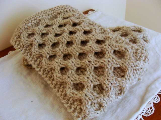 Honeycomb cable knit pattern
