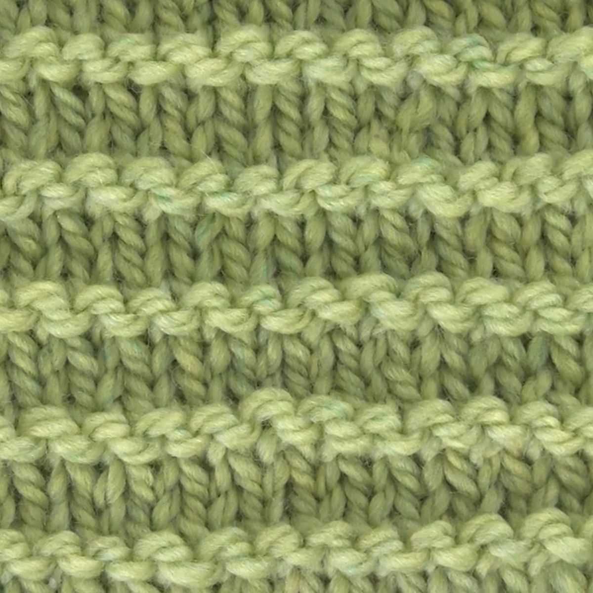 Horizontal knitting patterns