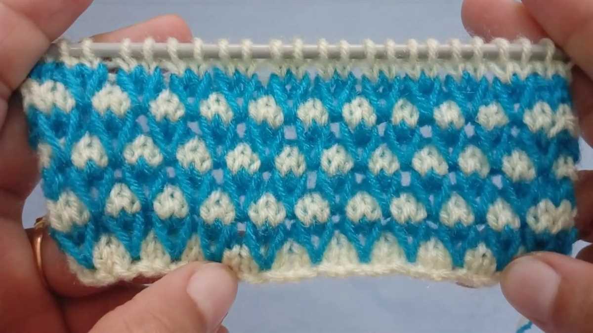 How to knit patterns with two colors