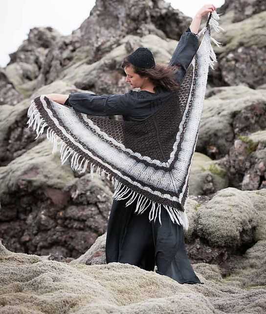 Icelandic shawl knit pattern