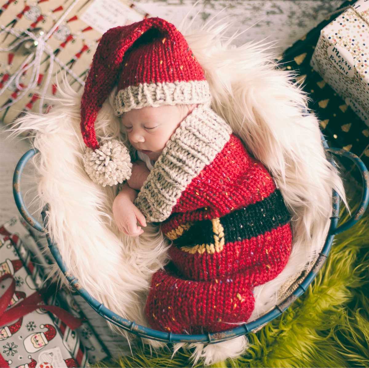 Infant santa hat knitting pattern