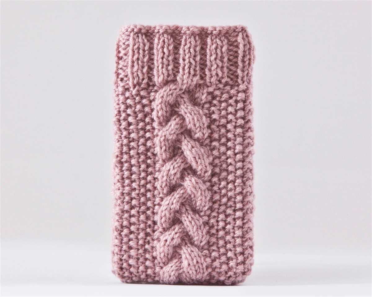 Iphone case knitting pattern