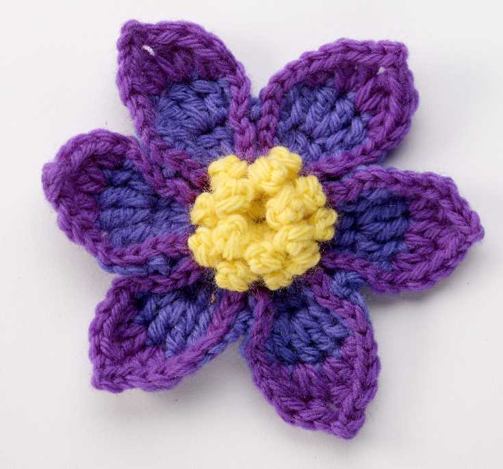 Knit flower applique pattern