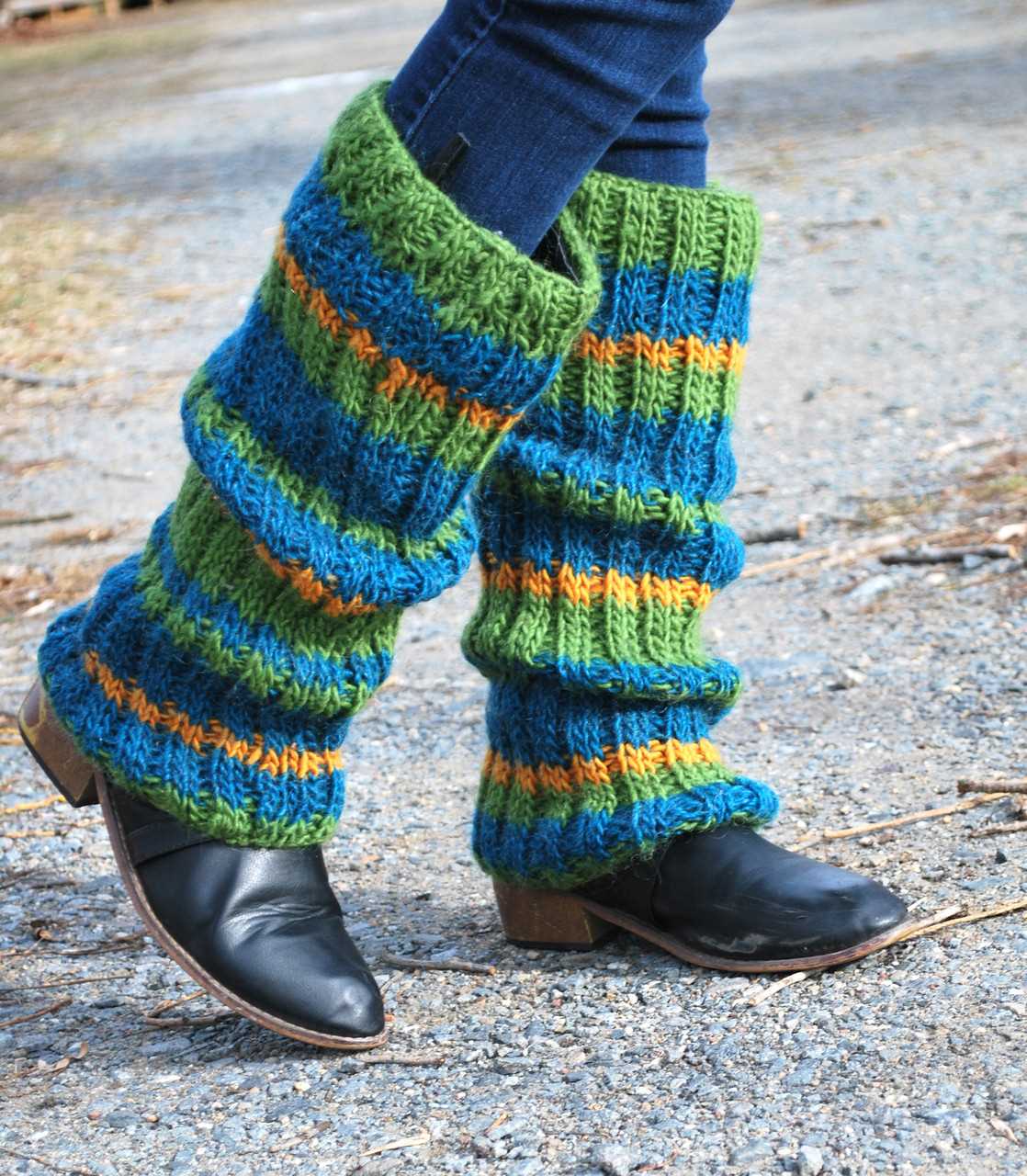 Knit pattern leg warmers