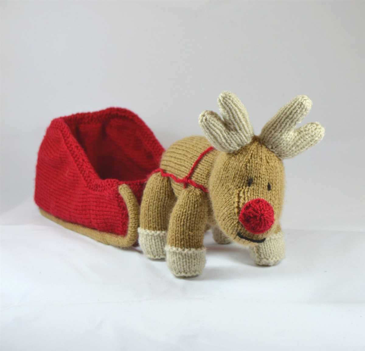 Knit reindeer pattern