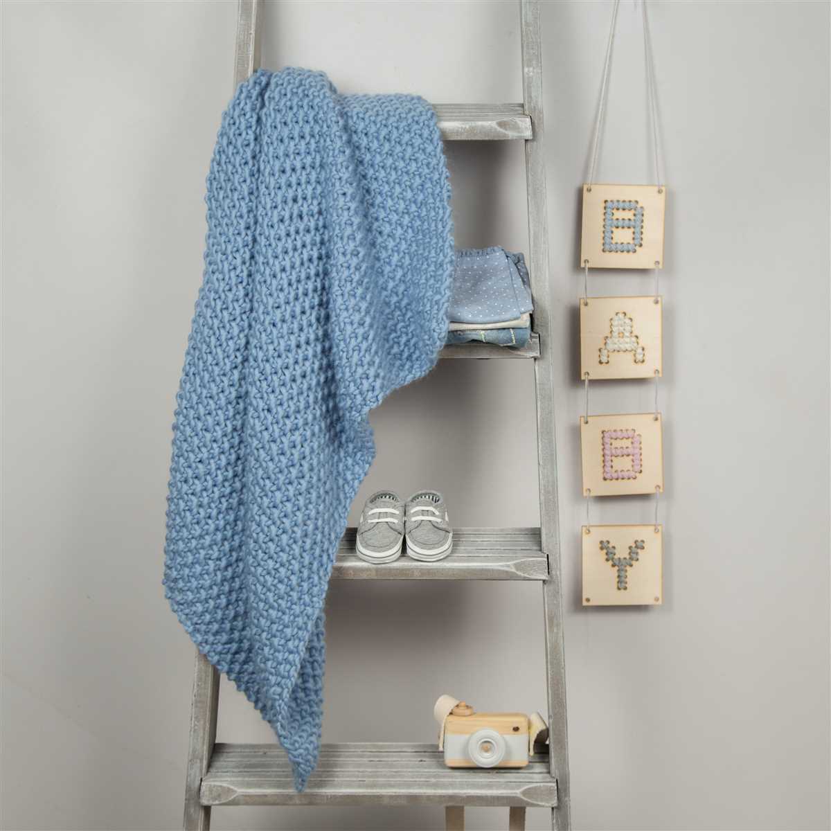 Knit and purl baby blanket pattern