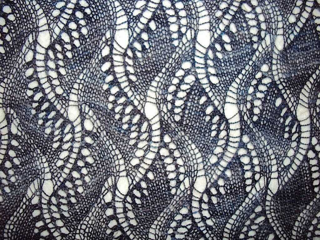 Knit lace pattern