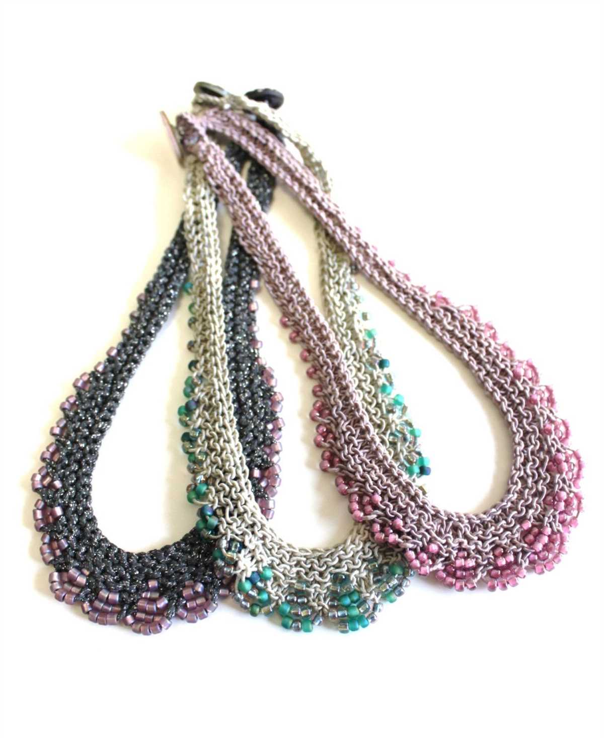 Knit necklace pattern