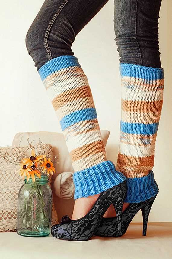 Knit pattern leg warmers