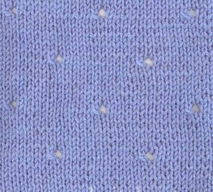 Knit pattern with holes