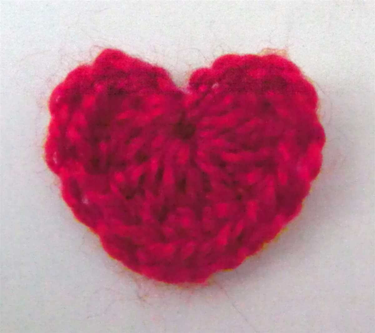 Knit small heart pattern