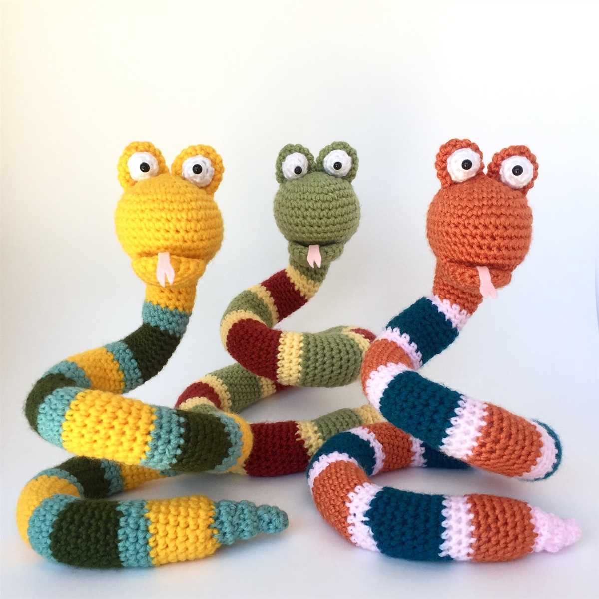 Knit snake pattern free