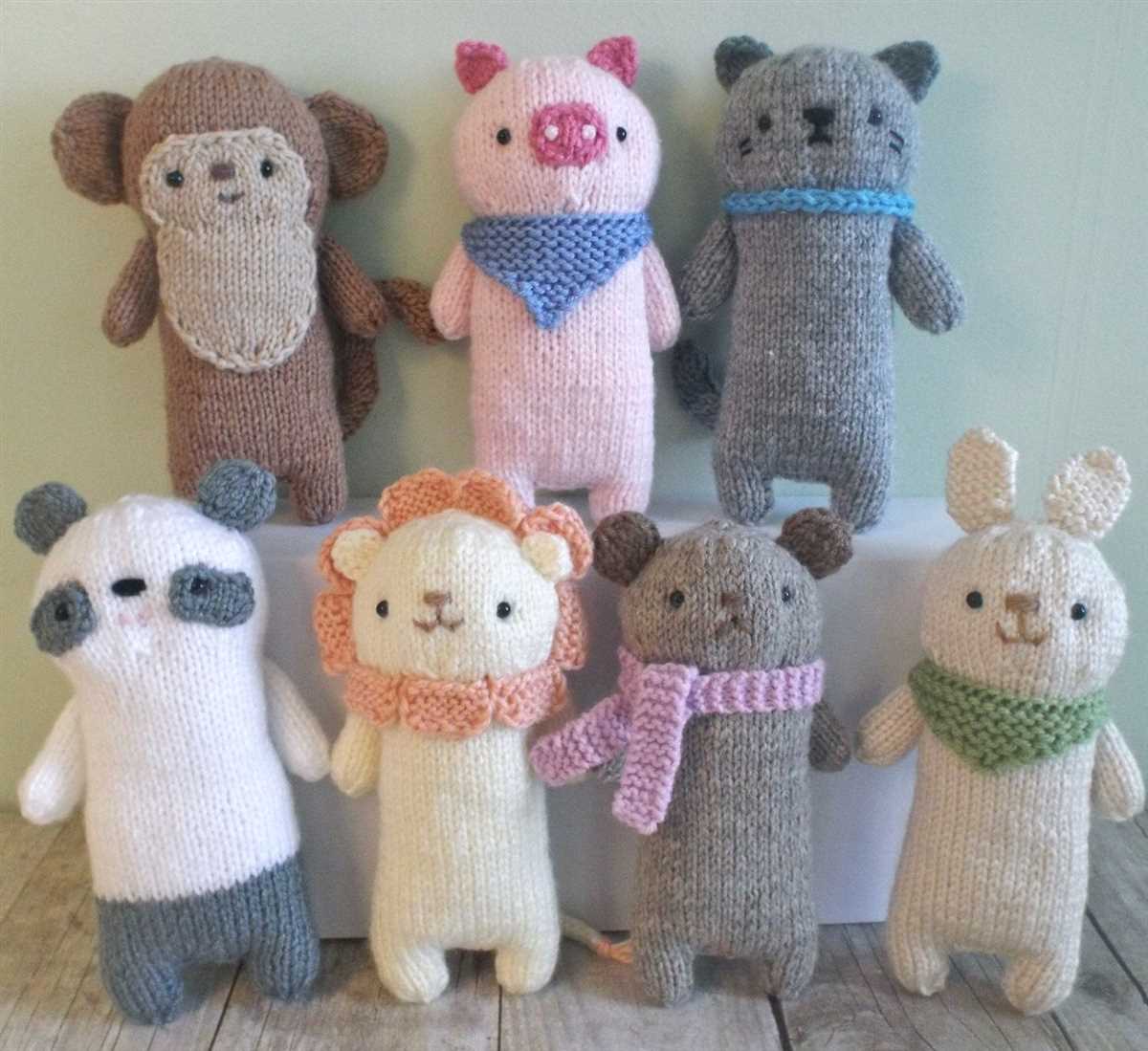 Knitted animals patterns