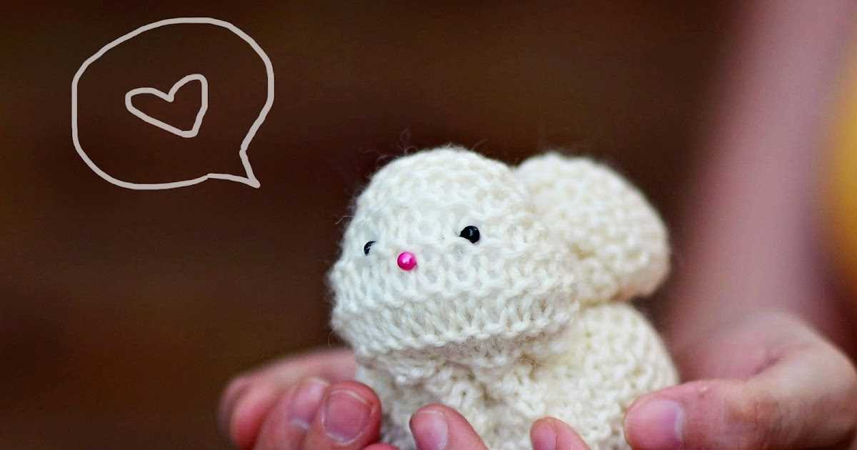 Knitted bunny pattern from a square