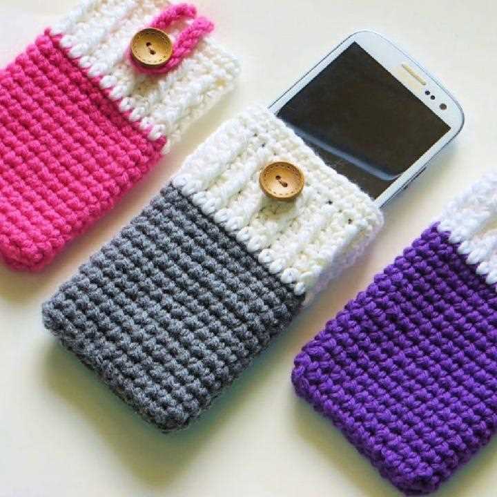 Knitted cell phone cover pattern