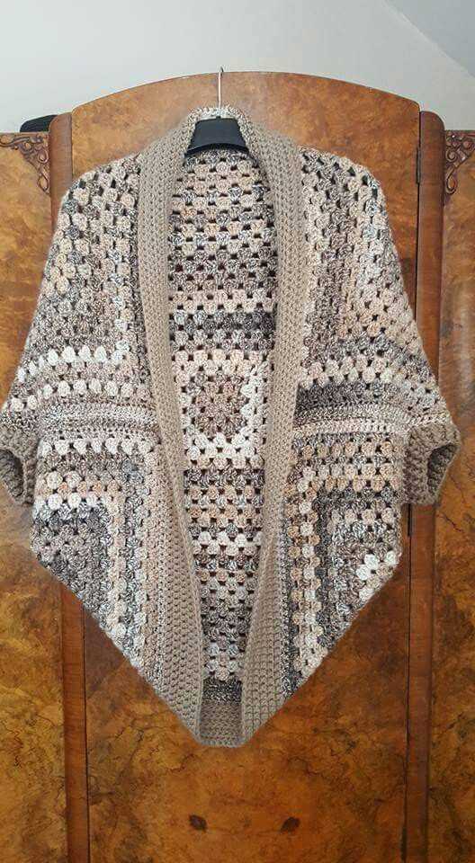 Knitted circular jacket pattern