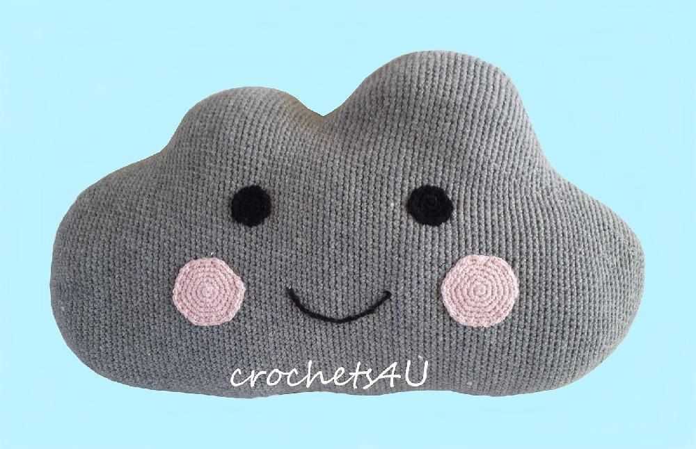 Knitted cloud pattern