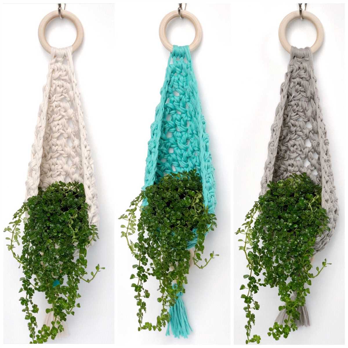 Knitted hanging plant holder pattern