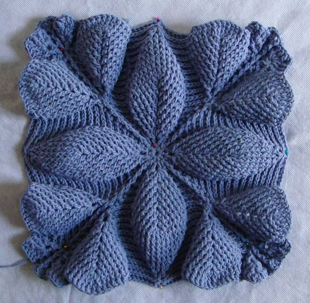 Knitted leaf square pattern free