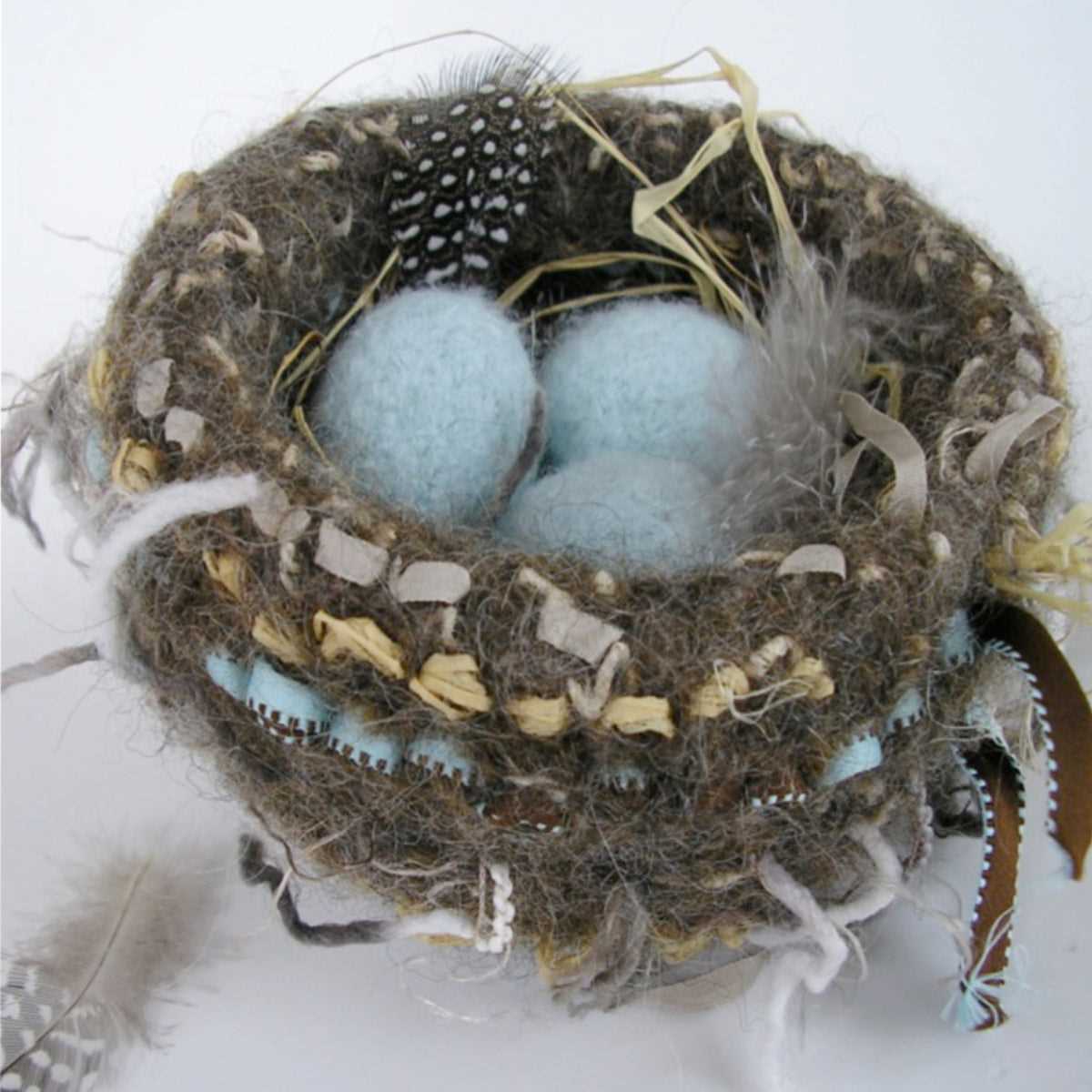 Knitted nest pattern