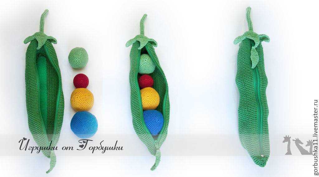 Knitted pea pod pattern