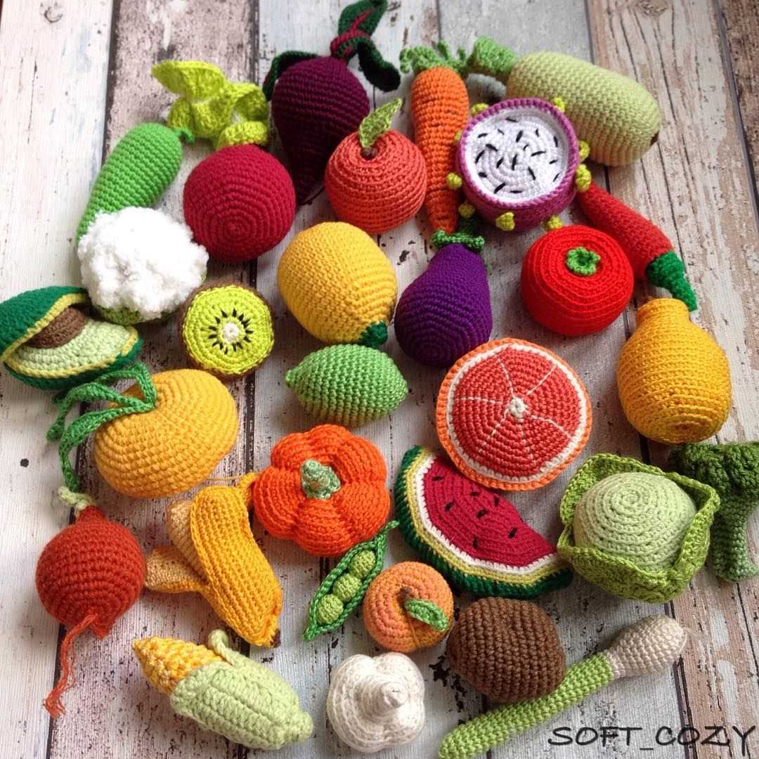 Knitted vegetables pattern free
