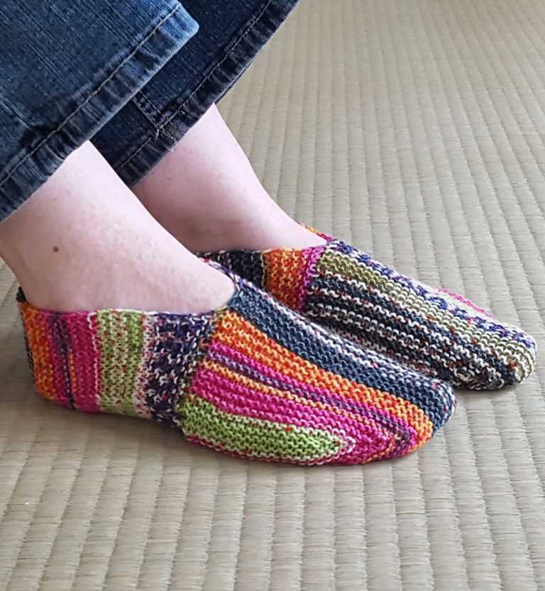 Create Your Own Knitted Ballet Slippers with This Easy Pattern Knitted ballet slippers pattern