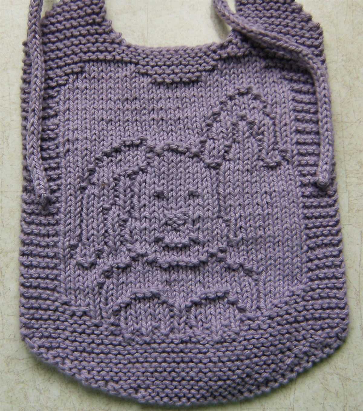 Knitted bib pattern